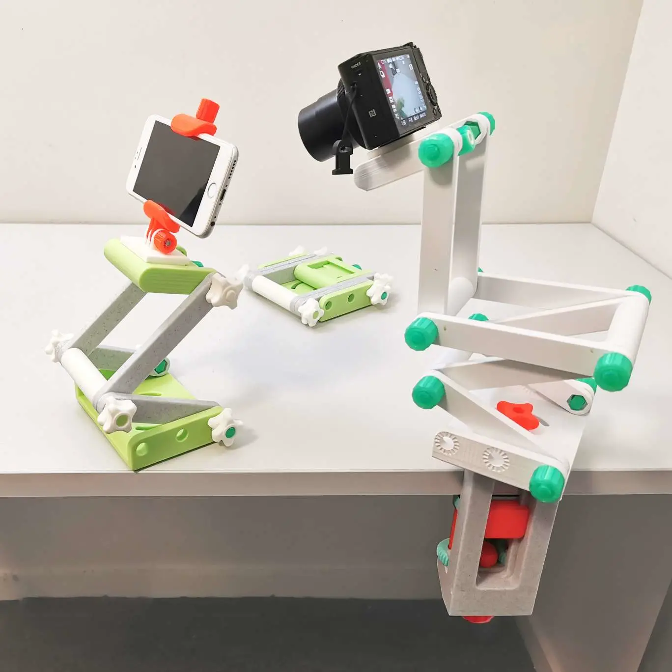 Bronvoorbeeld van het 3D-model base tipo brazo door tomy trengher