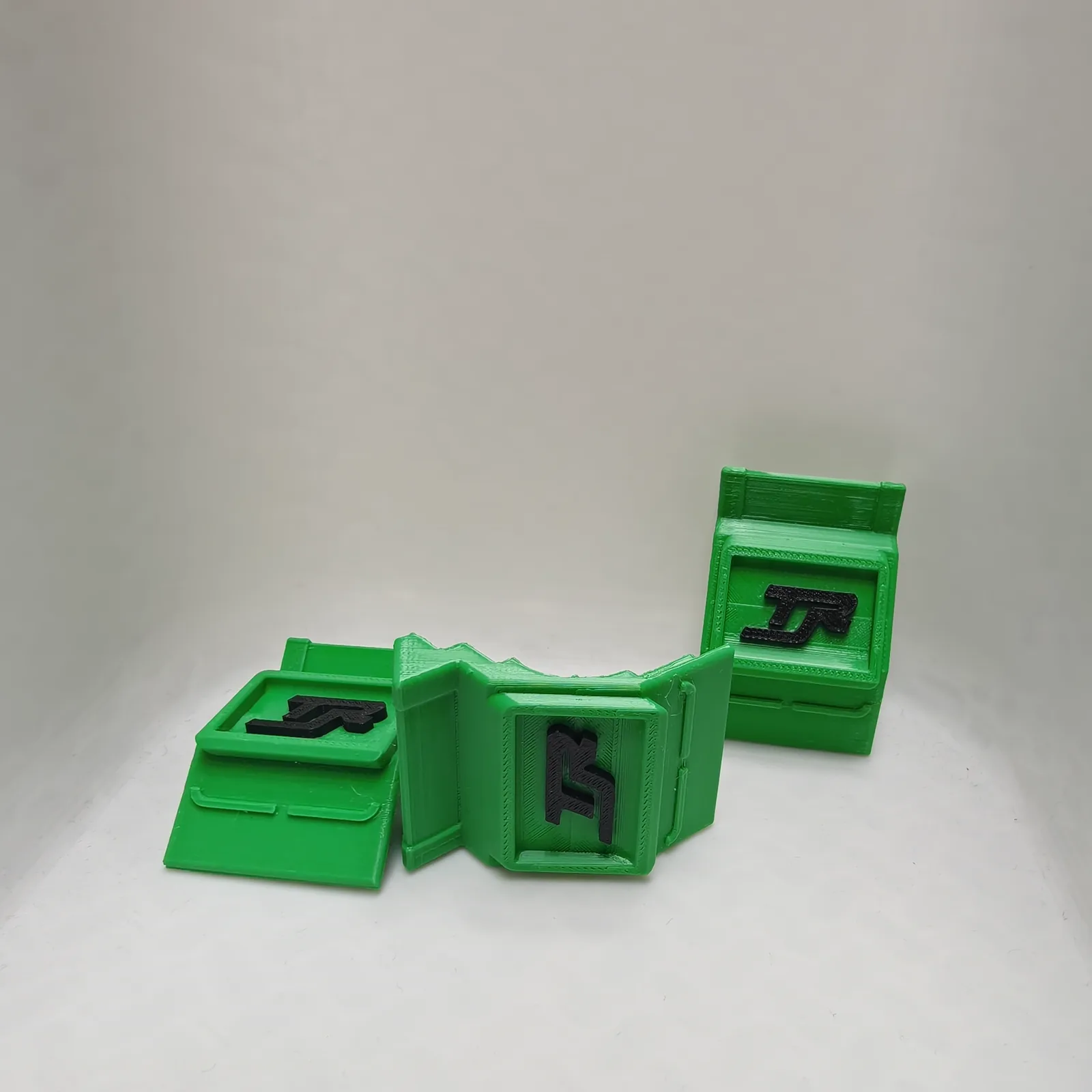 Gepersonaliseerde accu-ID-clips met initialen